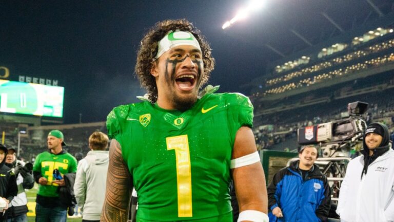 Player Profile: Noah Sewell, LB From Oregon