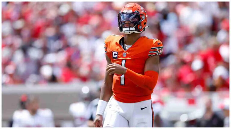 Should The Bears Keep Justin Fields?